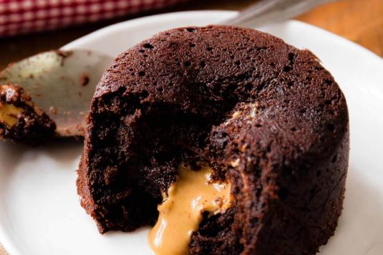 chocolate peanut butter cake