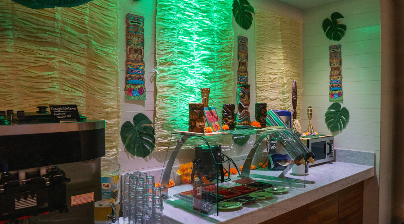 Tiki Room decorations