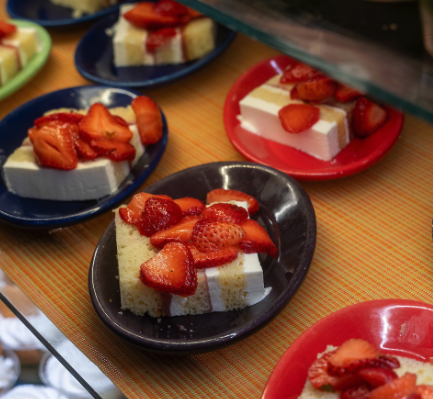 strawberry cakes