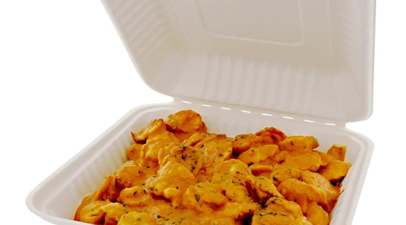 Takeout container with food 